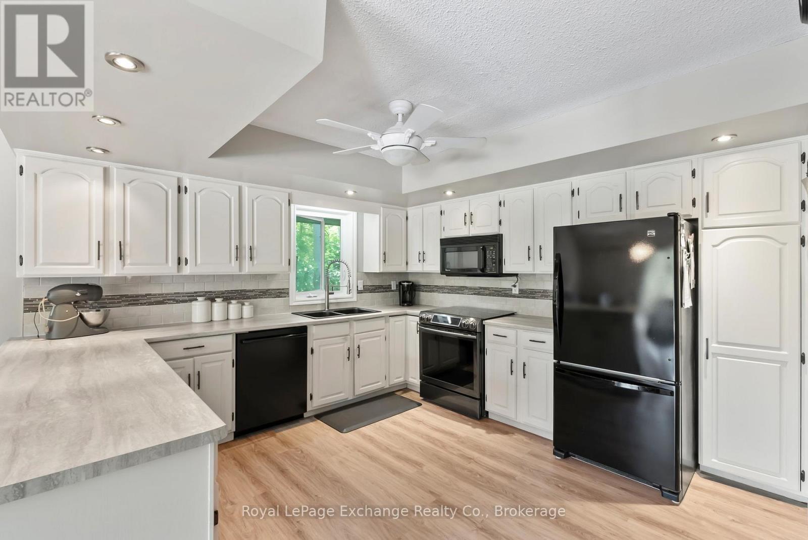 71 Upper Lorne Beach Road, Kincardine, Ontario  N0G 2T0 - Photo 12 - X13481092