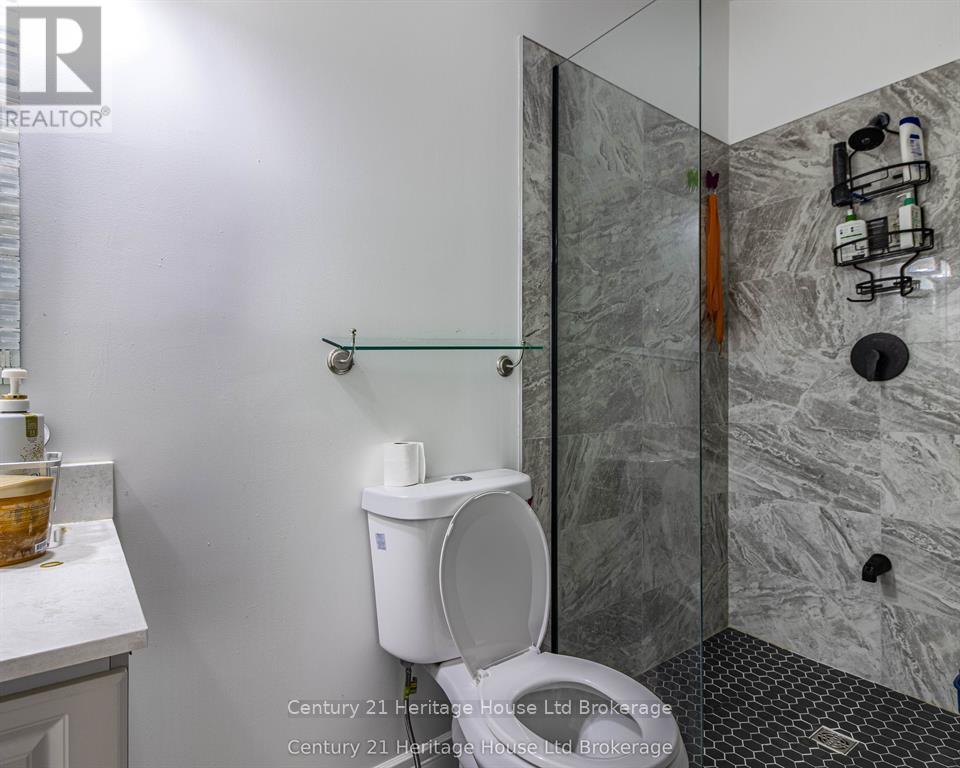 8 Mohican Drive, Woodstock, Ontario  N4T 1H5 - Photo 13 - X13481178