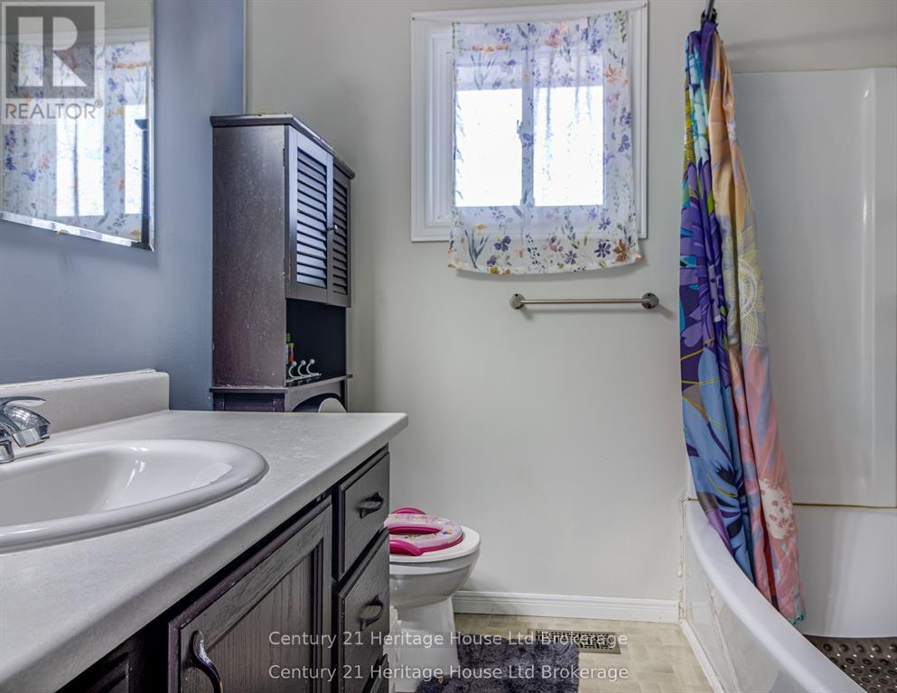 8 Mohican Drive, Woodstock, Ontario  N4T 1H5 - Photo 16 - X13481178