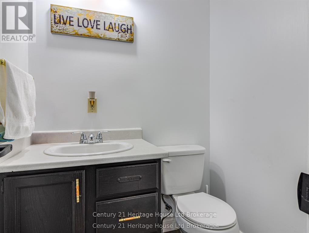 8 Mohican Drive, Woodstock, Ontario  N4T 1H5 - Photo 6 - X13481178