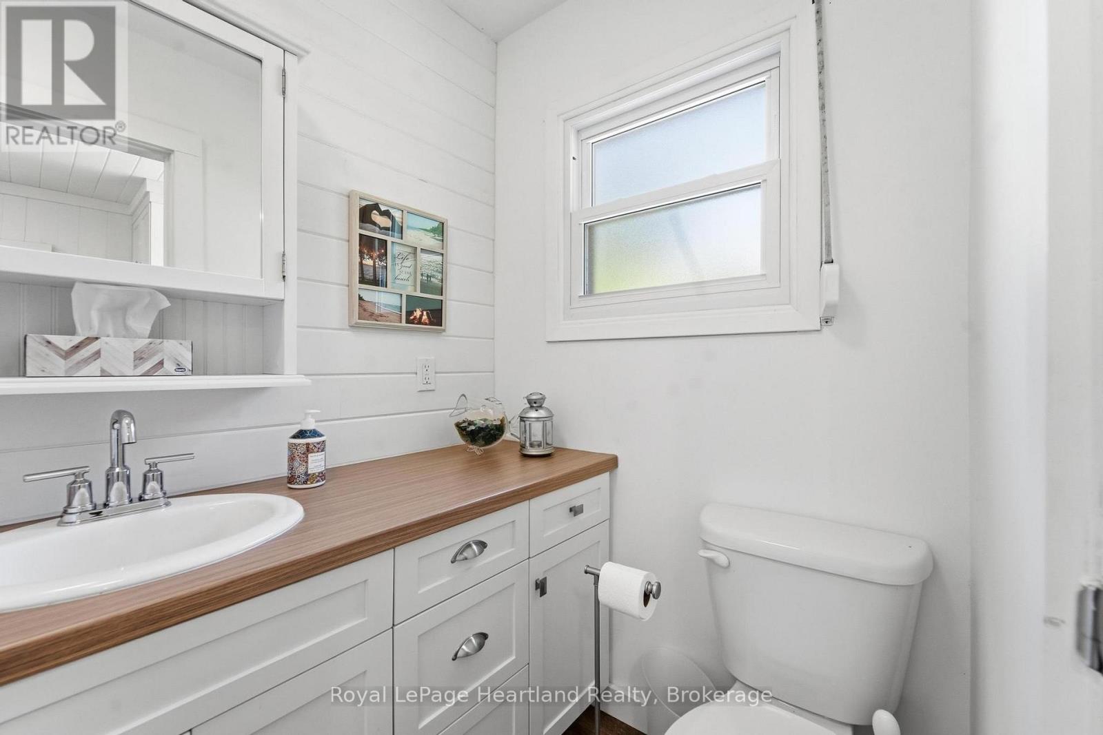 75 Victoria Beach Road, Ashfield-Colborne-Wawanosh, Ontario  N7A 3X9 - Photo 13 - X13481340
