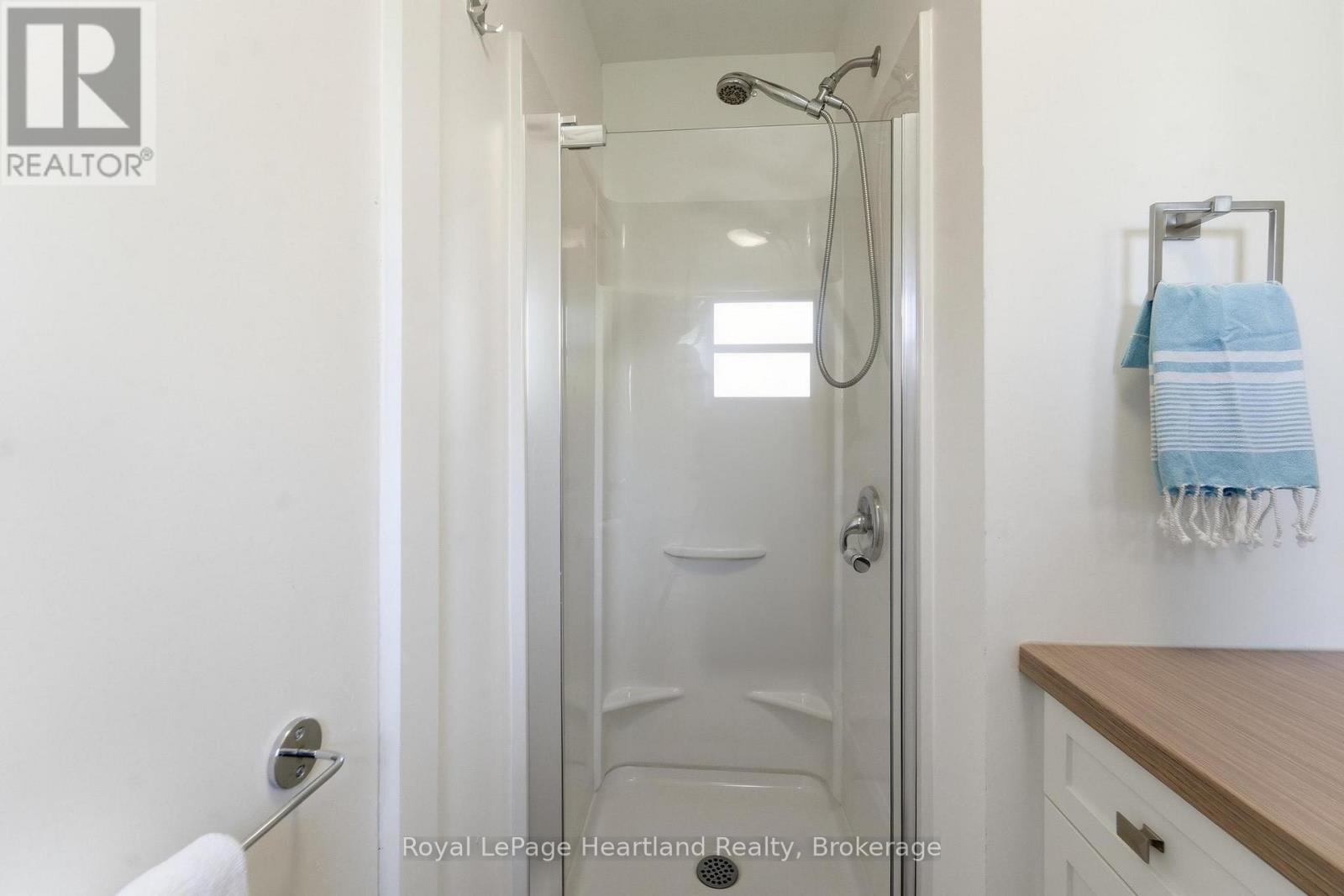 75 Victoria Beach Road, Ashfield-Colborne-Wawanosh, Ontario  N7A 3X9 - Photo 14 - X13481340