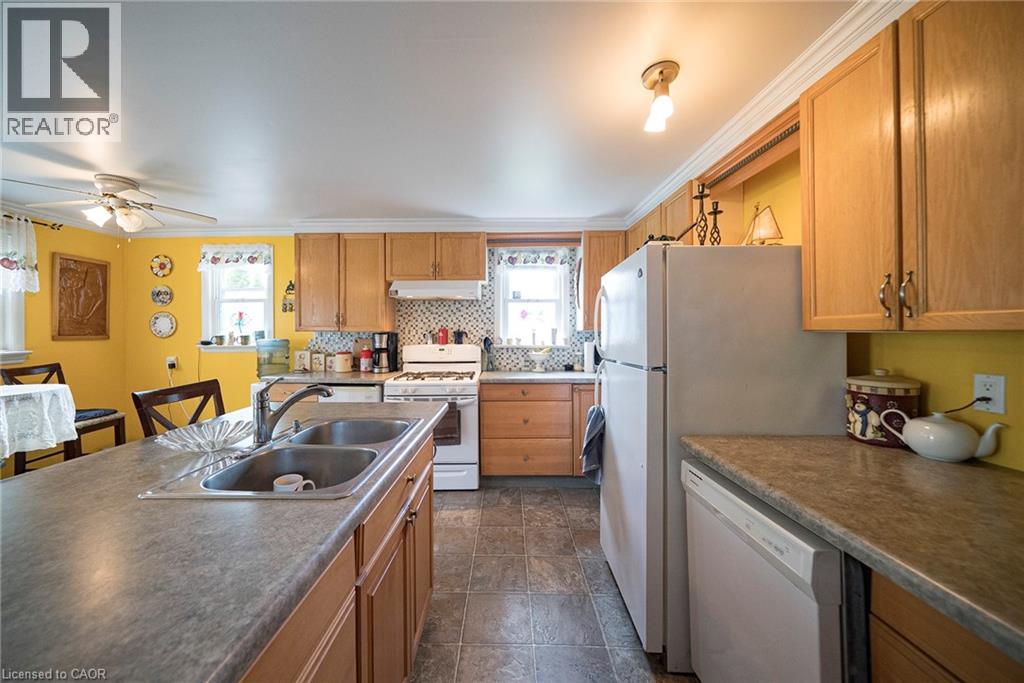 1045 Bay Street, Port Rowan, Ontario  N0E 1M0 - Photo 7 - 40842509