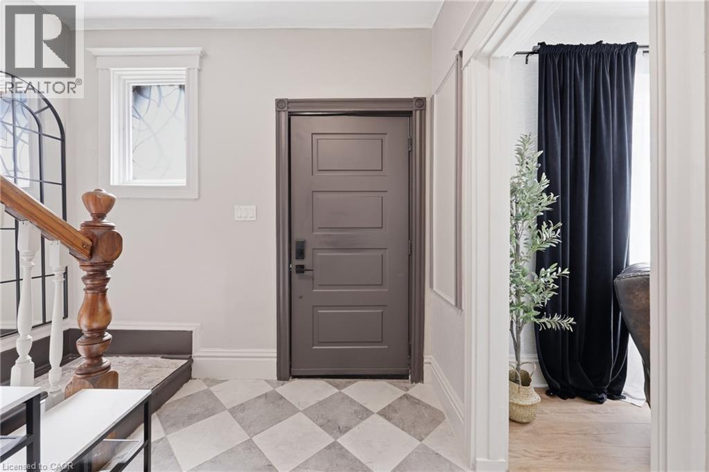 361 Cumberland Avenue, Hamilton, Ontario  L8M 2A5 - Photo 8 - 40842496