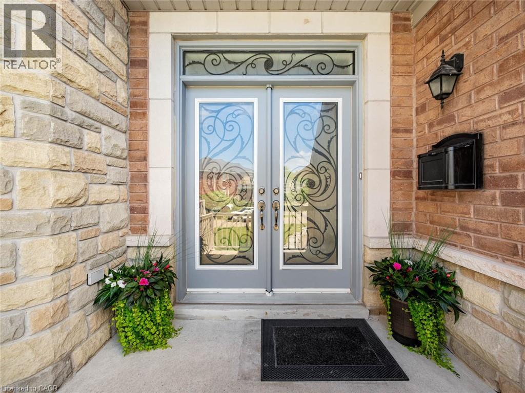655 Kozel Court, Mississauga, Ontario  L4Z 4E4 - Photo 3 - 40842492