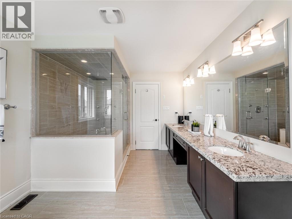 655 Kozel Court, Mississauga, Ontario  L4Z 4E4 - Photo 37 - 40842492