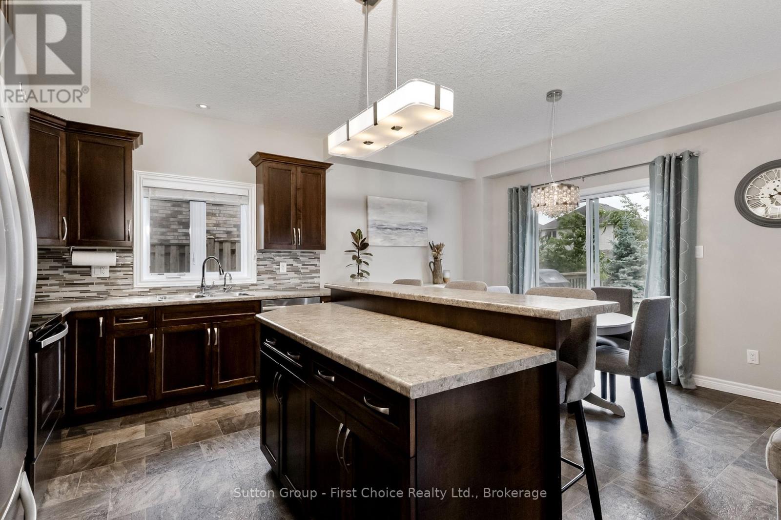 21 Brown Street, Stratford, Ontario  N5A 0B8 - Photo 10 - X13482024