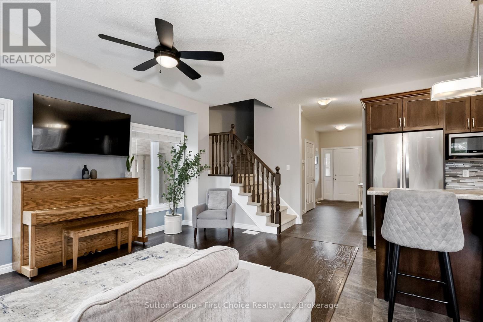 21 Brown Street, Stratford, Ontario  N5A 0B8 - Photo 7 - X13482024