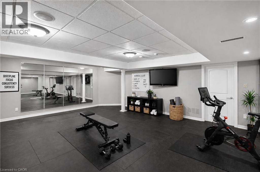 803 Ridge Road, Hamilton, Ontario  L8J 2Y3 - Photo 39 - 40842425