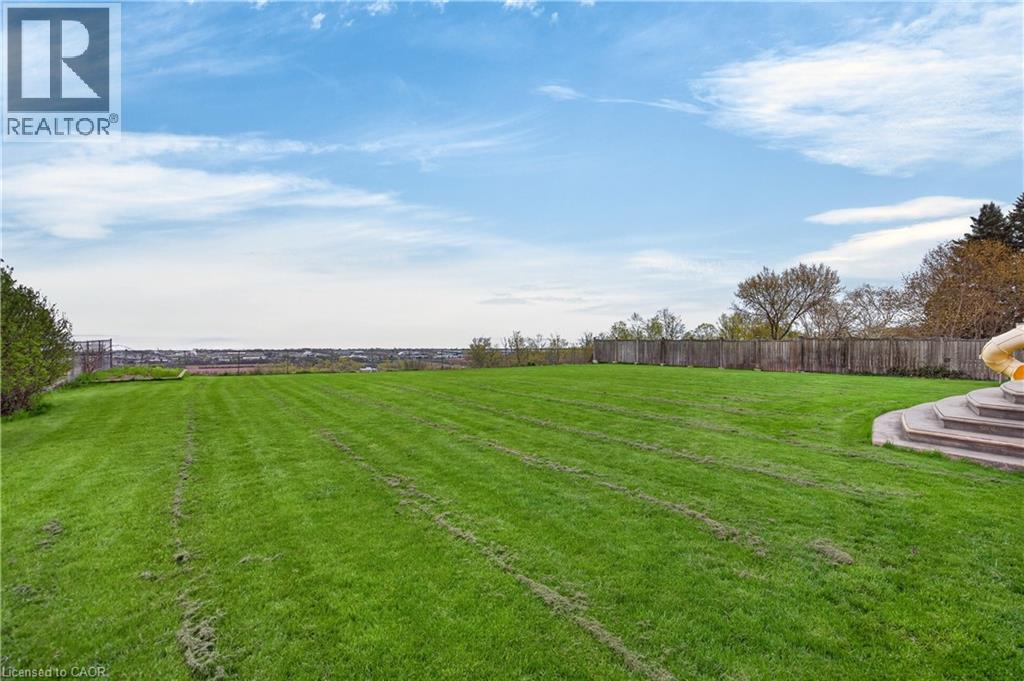 803 Ridge Road, Hamilton, Ontario  L8J 2Y3 - Photo 48 - 40842425