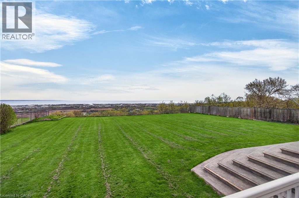 803 Ridge Road, Hamilton, Ontario  L8J 2Y3 - Photo 5 - 40842425