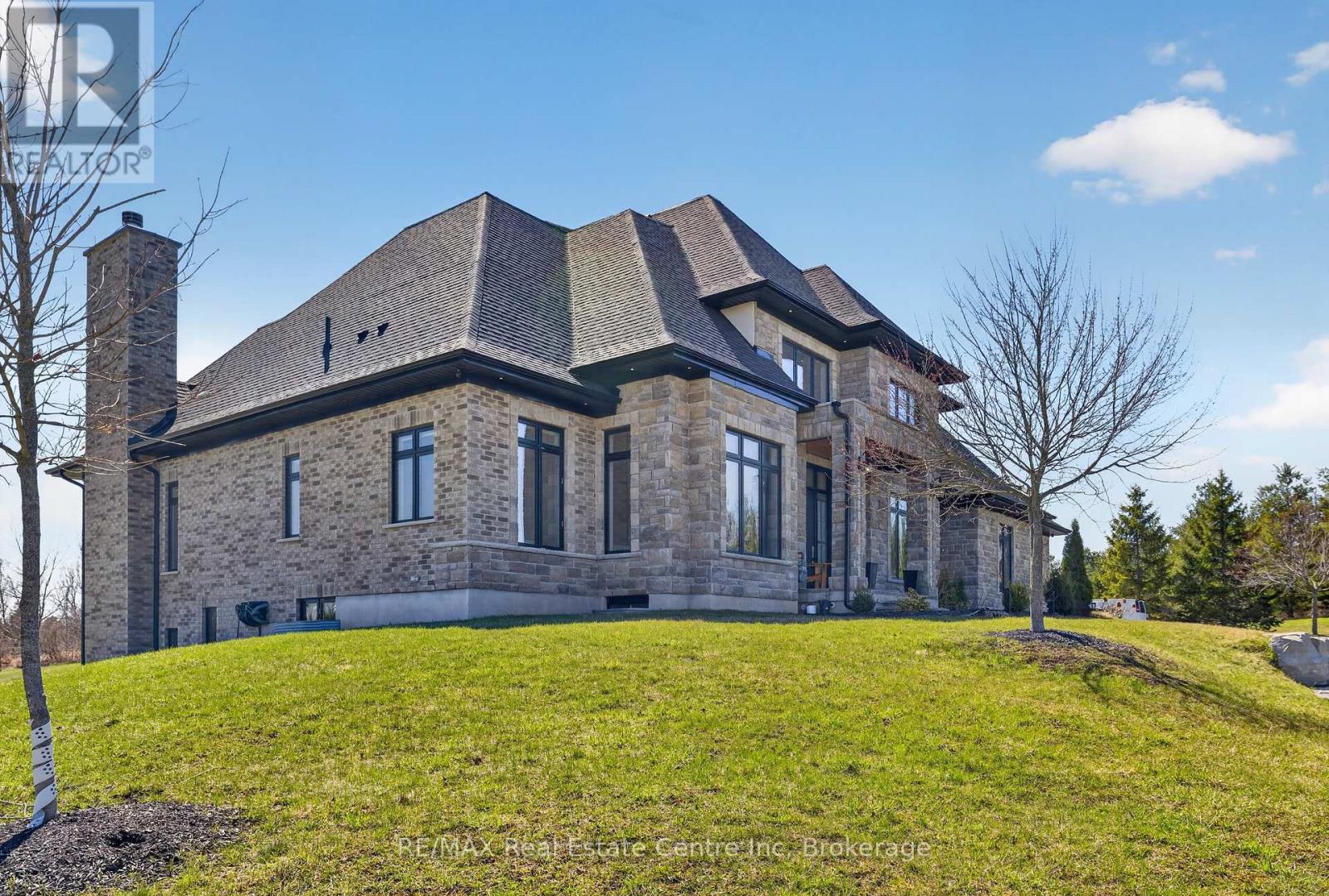 7645 Maltby Road E, Puslinch, Ontario  N0B 2J0 - Photo 3 - X13482140