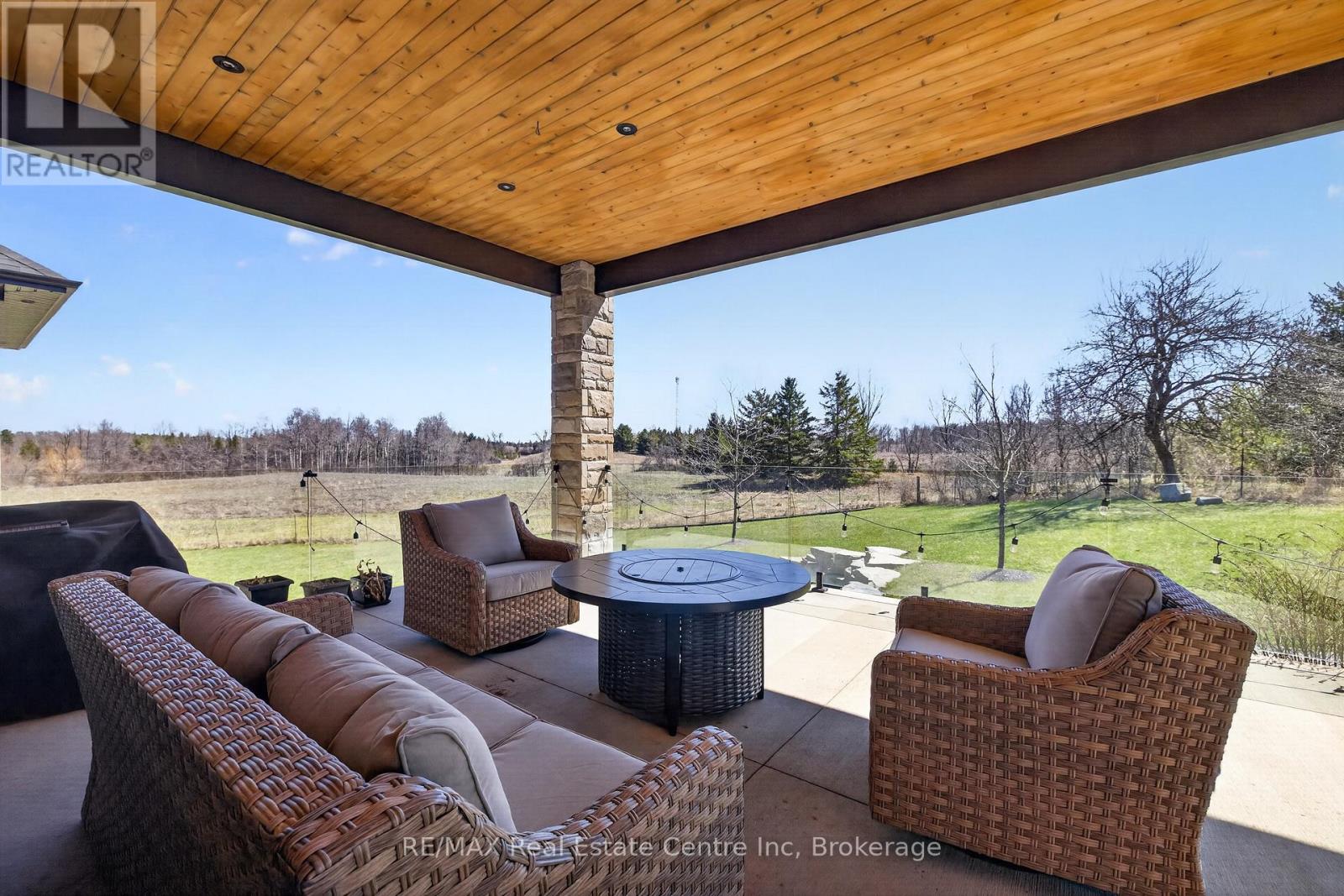 7645 Maltby Road E, Puslinch, Ontario  N0B 2J0 - Photo 47 - X13482140