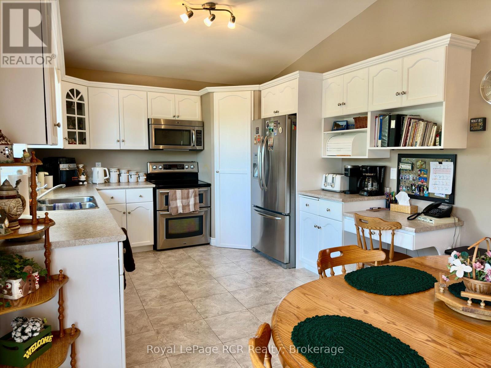 238 4th Street Crescent, Hanover, Ontario  N4N 3S2 - Photo 21 - X13482310