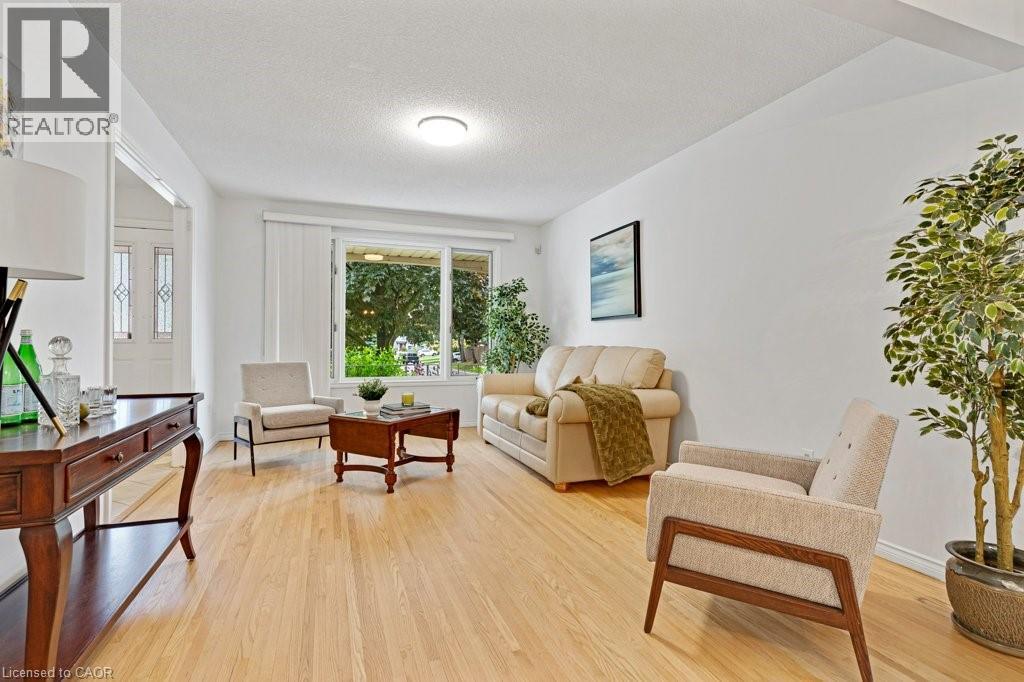 31 Pinewarbler Drive, Hamilton, Ontario  L9A 4Z8 - Photo 10 - 40842547