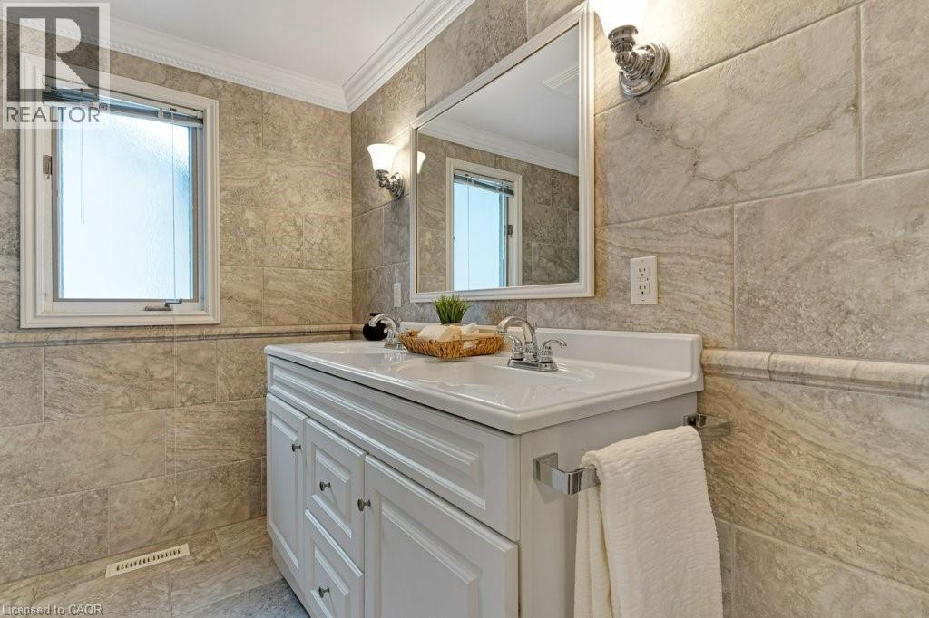 31 Pinewarbler Drive, Hamilton, Ontario  L9A 4Z8 - Photo 19 - 40842547