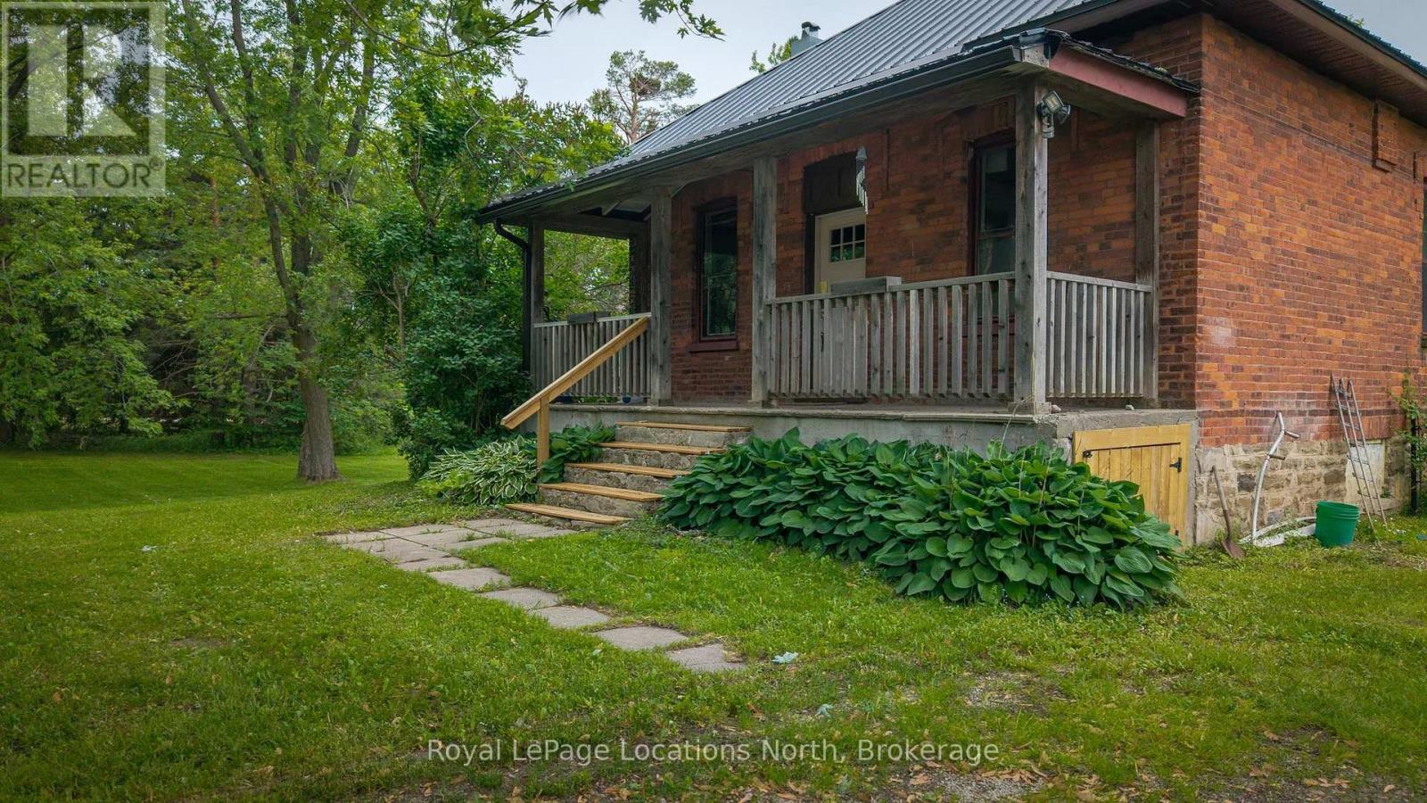 9038 County Rd 91 Road, Clearview, Ontario  L0M 1H0 - Photo 2 - S13482392