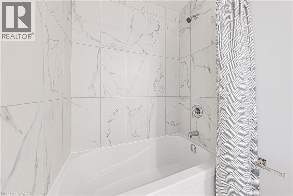 200 Benninger Drive, Kitchener, Ontario  N2E 0E9 - Photo 38 - 40838833