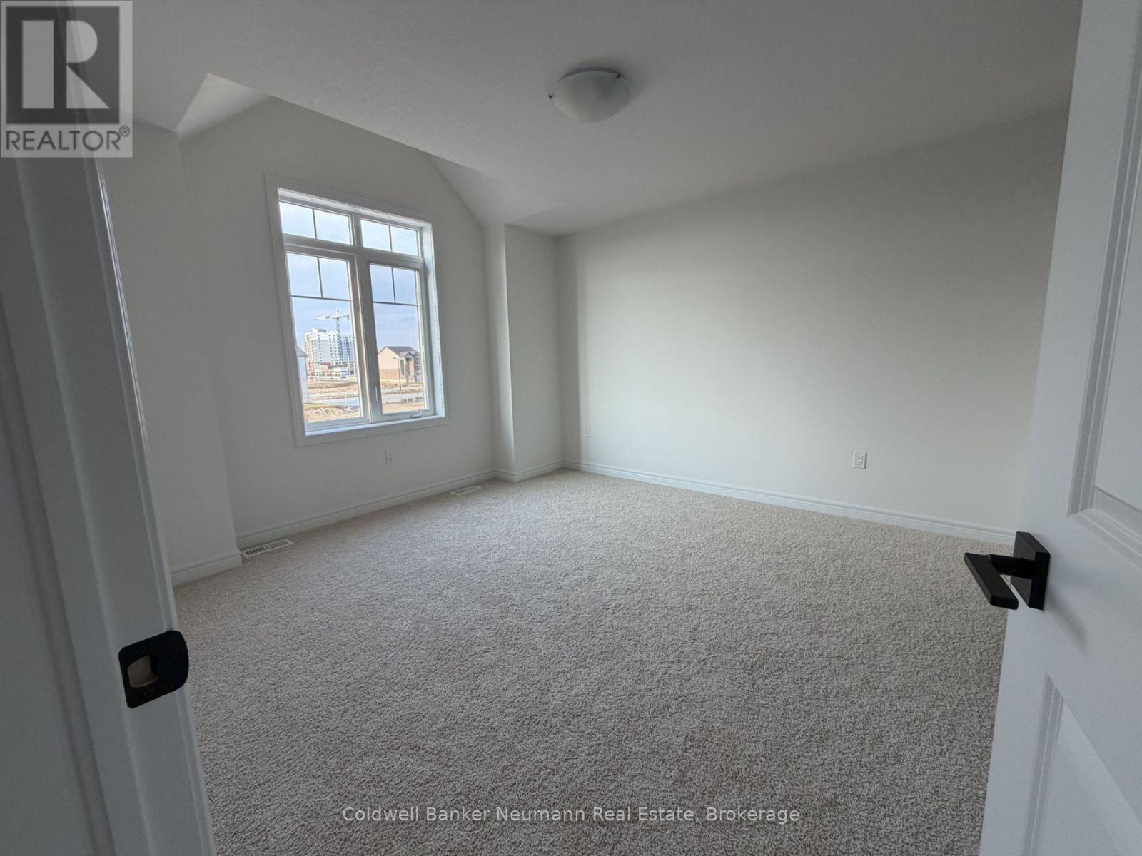 537 Anton Crescent, Kitchener, Ontario  N2R 0T8 - Photo 15 - X13482470