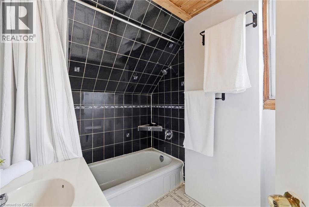 144 Campbell Avenue, Hamilton, Ontario  L8H 2E9 - Photo 28 - 40842451