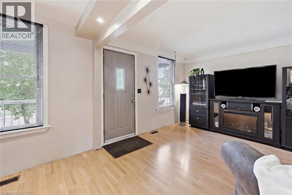 144 Campbell Avenue, Hamilton, Ontario  L8H 2E9 - Photo 5 - 40842451