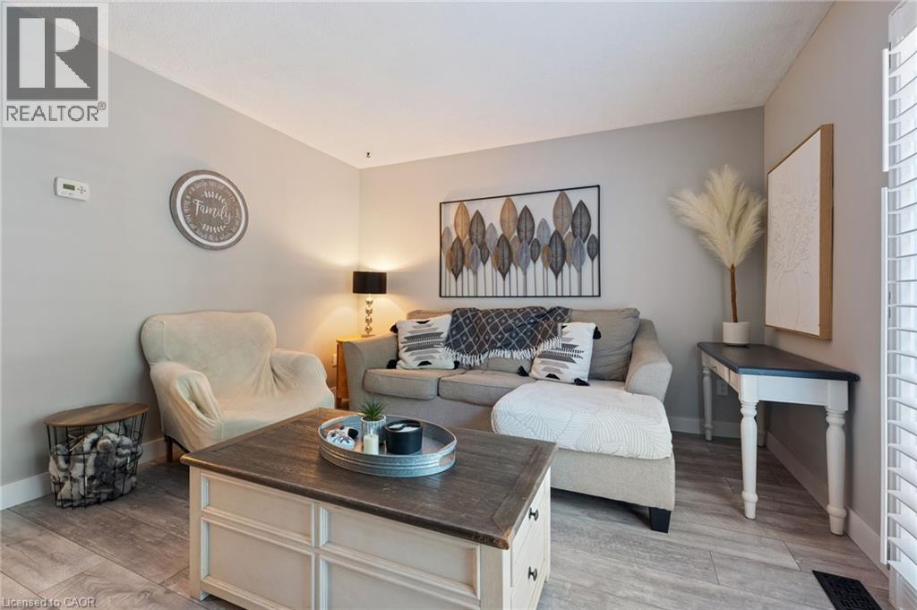 149 Brantwood Park Road Unit# D, Brantford, Ontario  N3P 1X9 - Photo 9 - 40841070