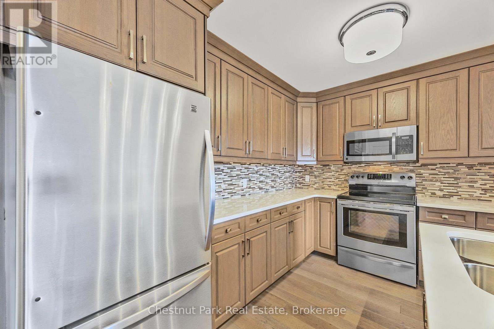 304 - 1 Chamberlain Crescent, Collingwood, Ontario  L9Y 0X7 - Photo 11 - S13482916