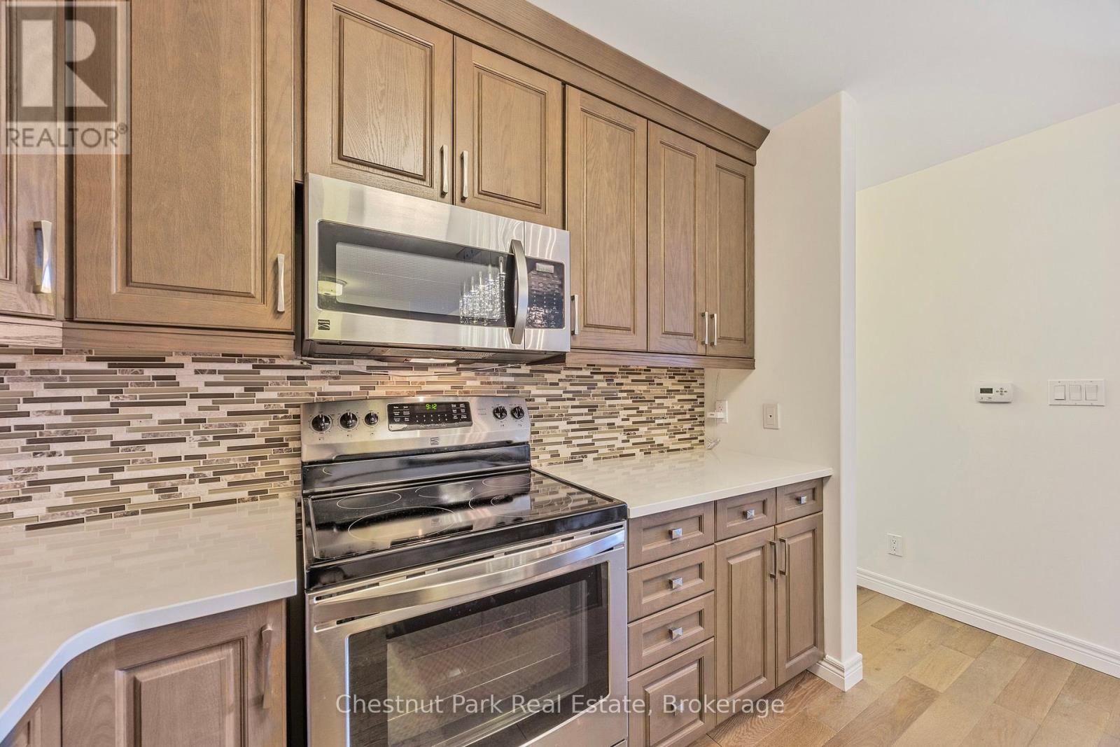 304 - 1 Chamberlain Crescent, Collingwood, Ontario  L9Y 0X7 - Photo 12 - S13482916