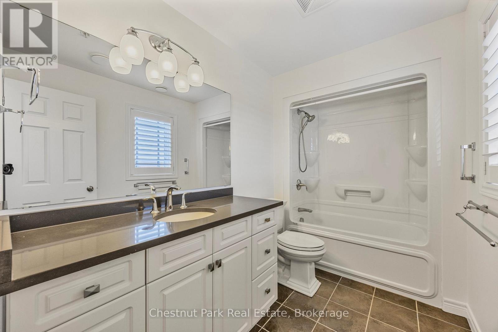 304 - 1 Chamberlain Crescent, Collingwood, Ontario  L9Y 0X7 - Photo 33 - S13482916