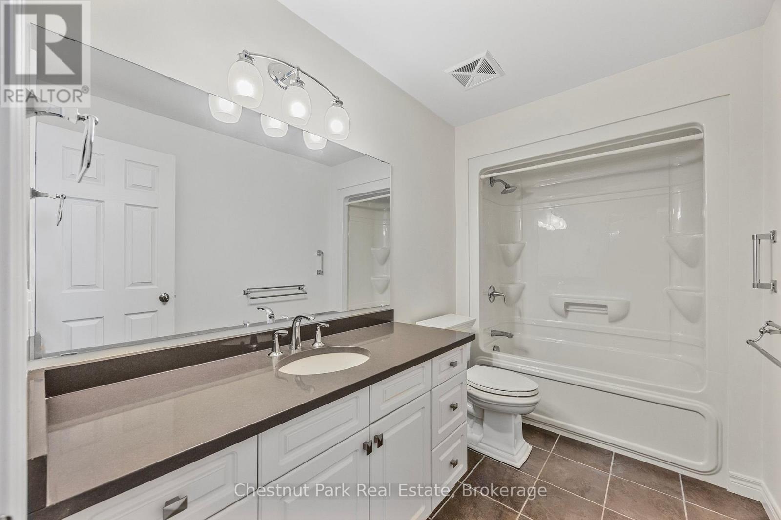 304 - 1 Chamberlain Crescent, Collingwood, Ontario  L9Y 0X7 - Photo 34 - S13482916