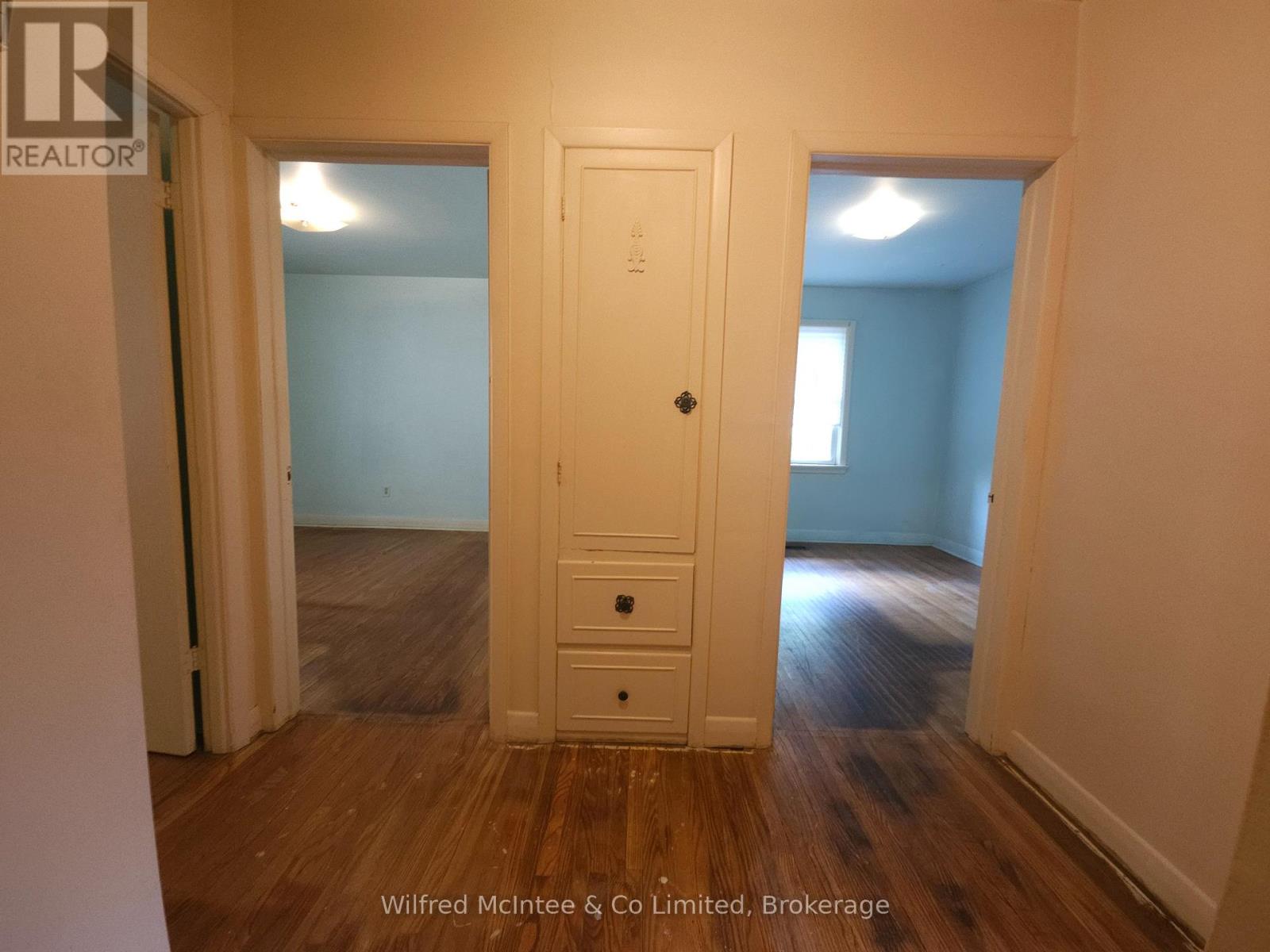 69 Haliburton Avenue, Toronto, Ontario  M9B 4Y6 - Photo 13 - W13483026