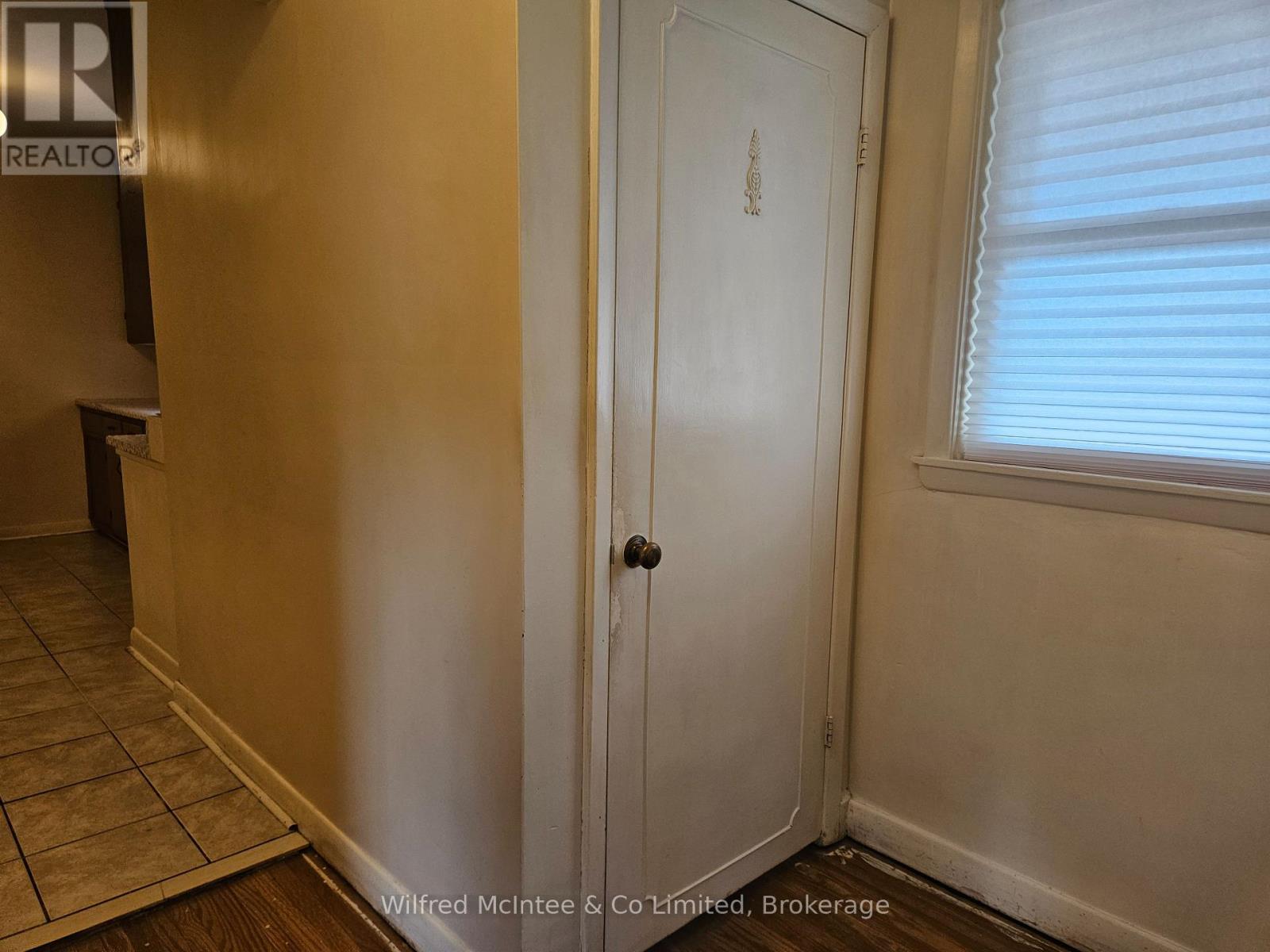 69 Haliburton Avenue, Toronto, Ontario  M9B 4Y6 - Photo 23 - W13483026