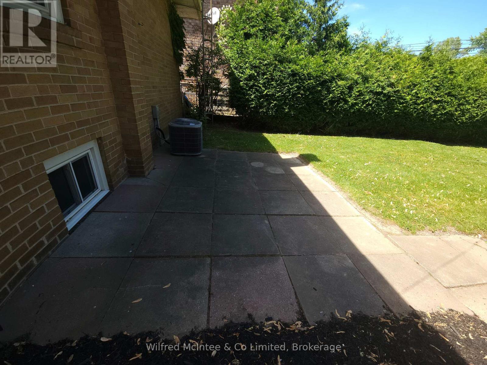 69 Haliburton Avenue, Toronto, Ontario  M9B 4Y6 - Photo 37 - W13483026