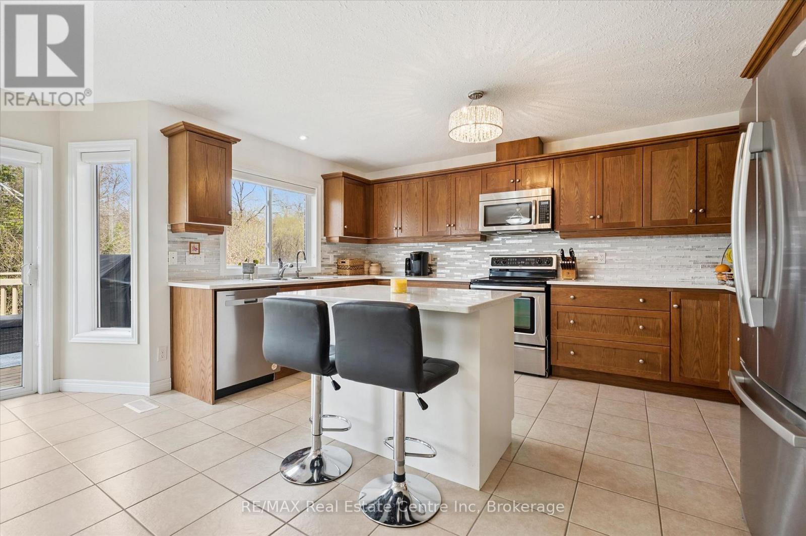 556 Black Street, Centre Wellington, Ontario  N1M 0A3 - Photo 11 - X13482854