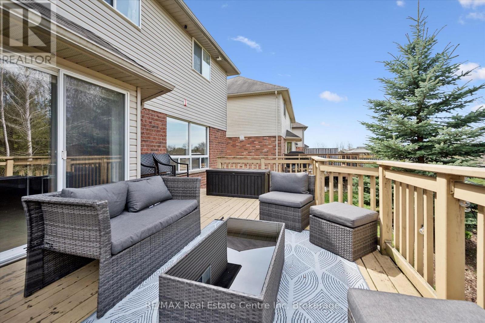 556 Black Street, Centre Wellington, Ontario  N1M 0A3 - Photo 39 - X13482854