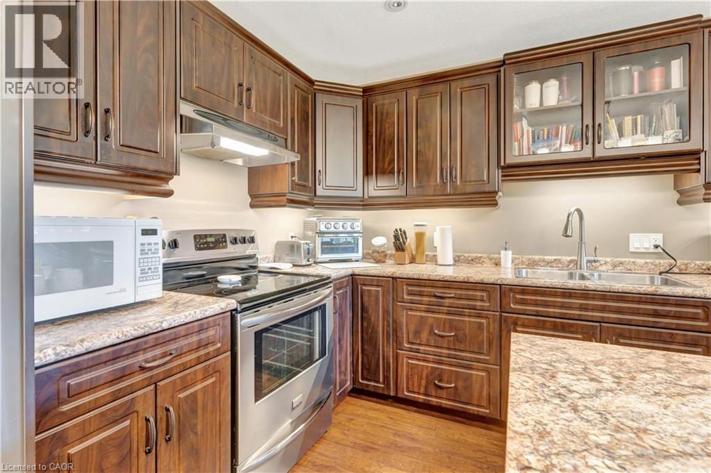 25 Clayton Street, Mitchell, Ontario  N0K 1N0 - Photo 6 - 40842519