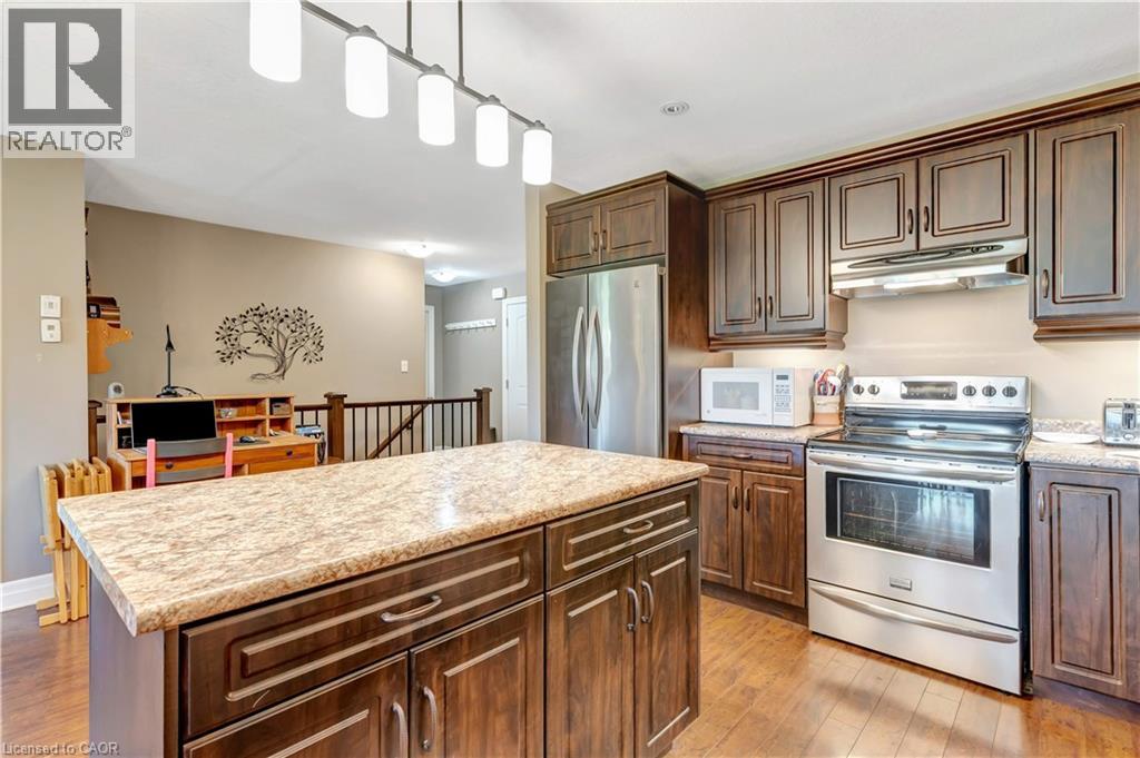 25 Clayton Street, Mitchell, Ontario  N0K 1N0 - Photo 8 - 40842519