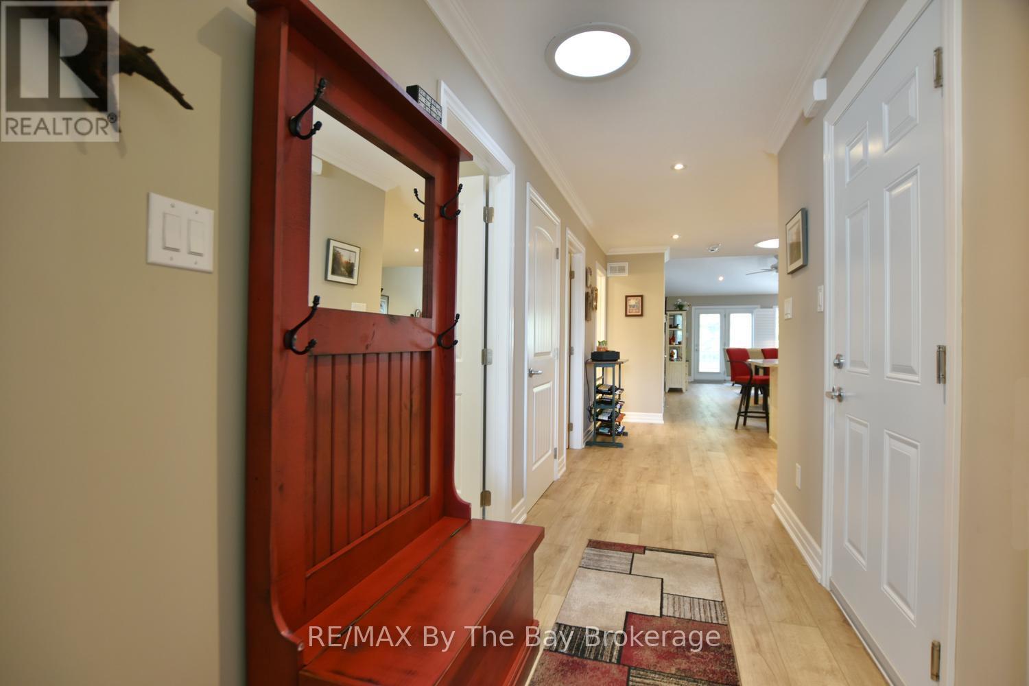 12 New York Avenue, Wasaga Beach, Ontario  L9Z 3A8 - Photo 11 - S13483208