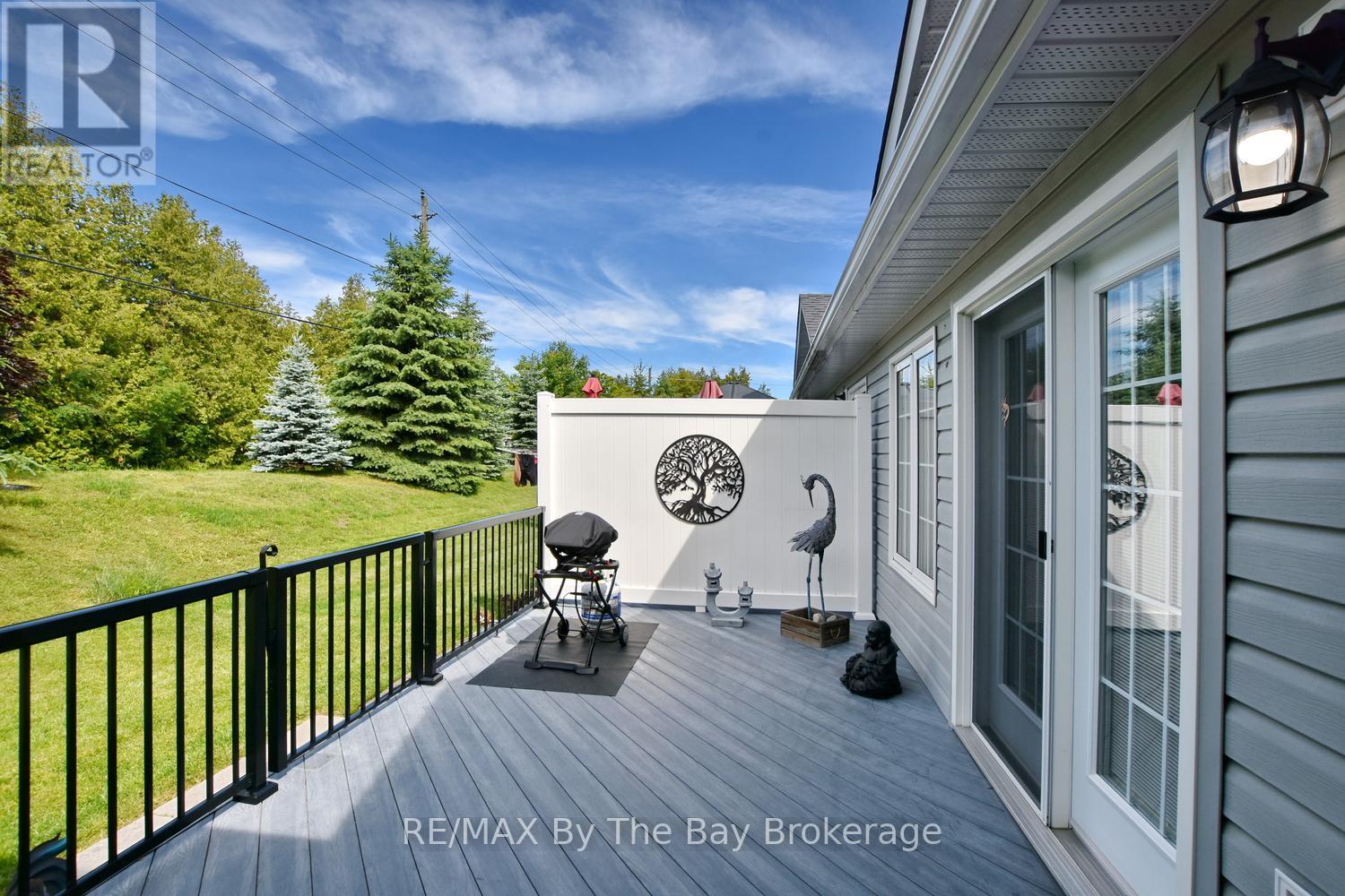 12 New York Avenue, Wasaga Beach, Ontario  L9Z 3A8 - Photo 24 - S13483208
