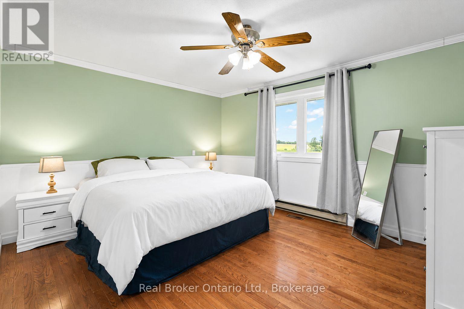 220 Forler Street, West Grey, Ontario  N0G 2M0 - Photo 10 - X13483148