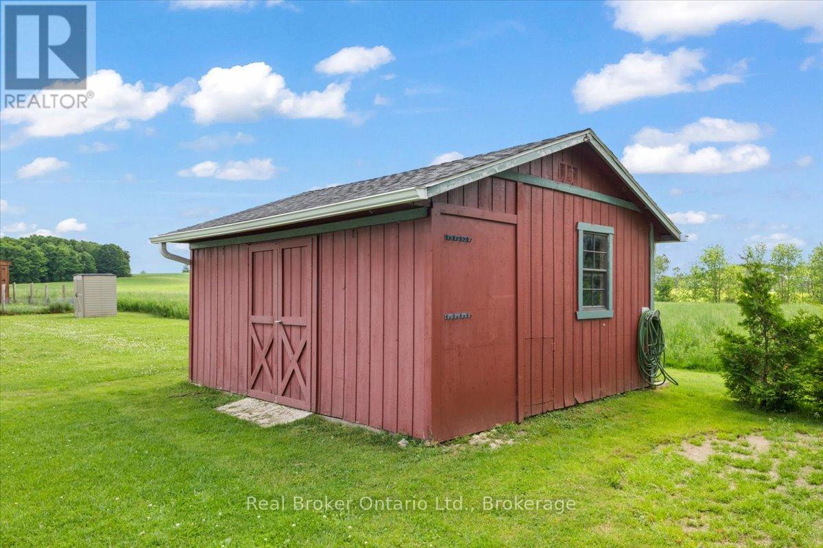 220 Forler Street, West Grey, Ontario  N0G 2M0 - Photo 19 - X13483148