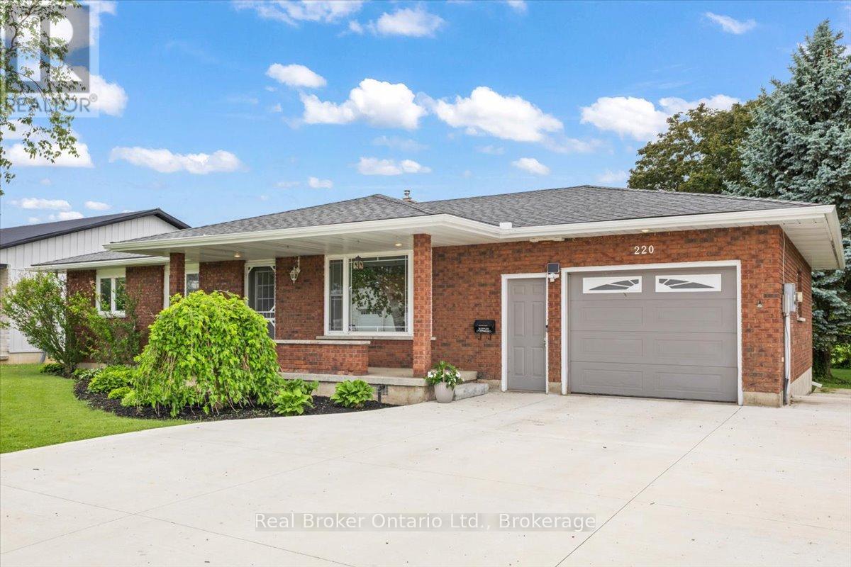 220 Forler Street, West Grey, Ontario  N0G 2M0 - Photo 3 - X13483148