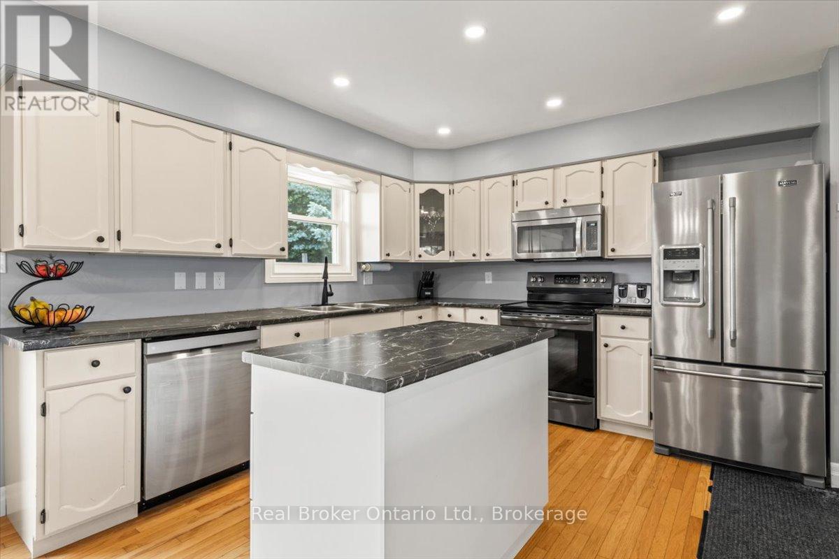 220 Forler Street, West Grey, Ontario  N0G 2M0 - Photo 5 - X13483148