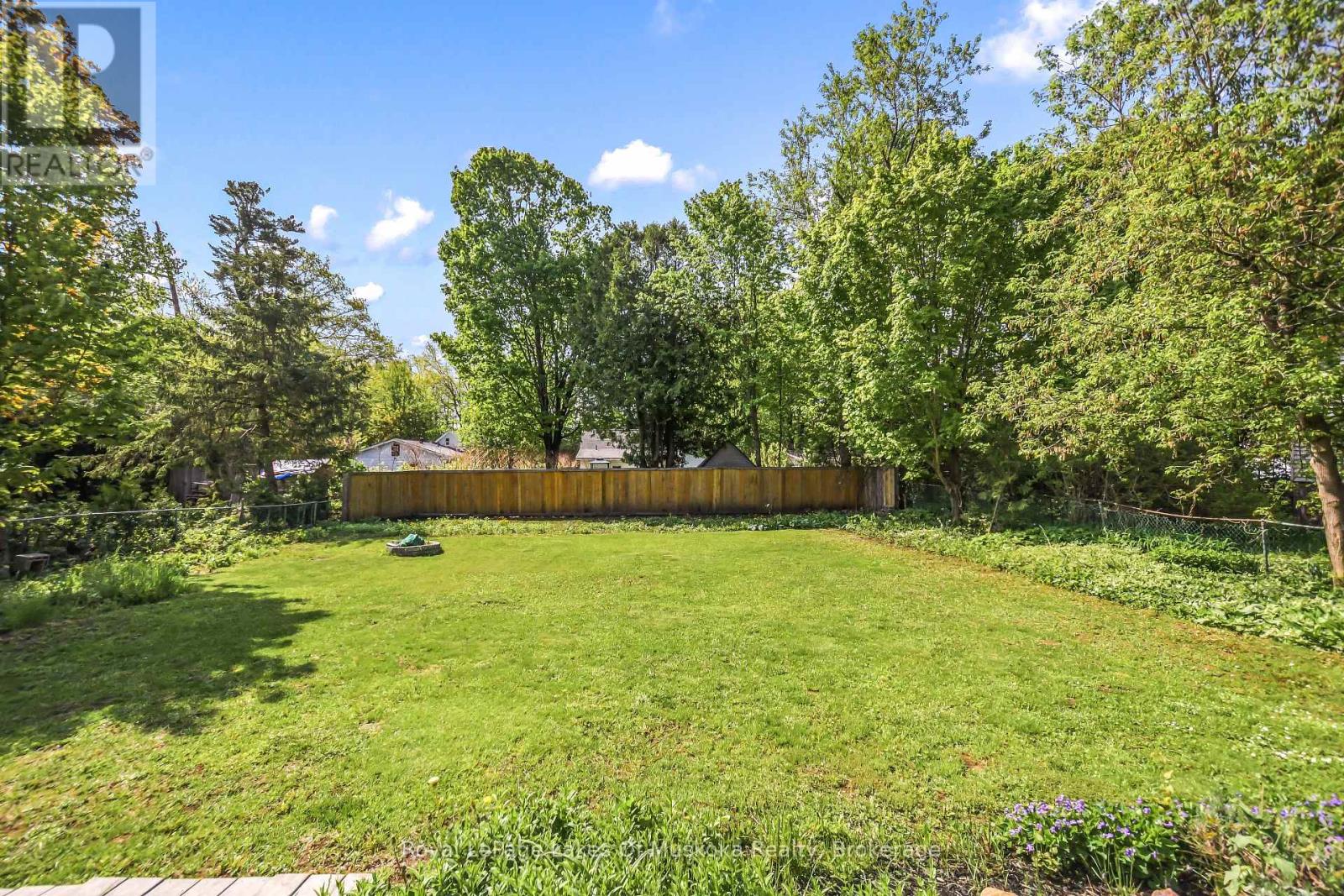 571 David Street E, Gravenhurst, Ontario  P1P 1M1 - Photo 32 - X13483176