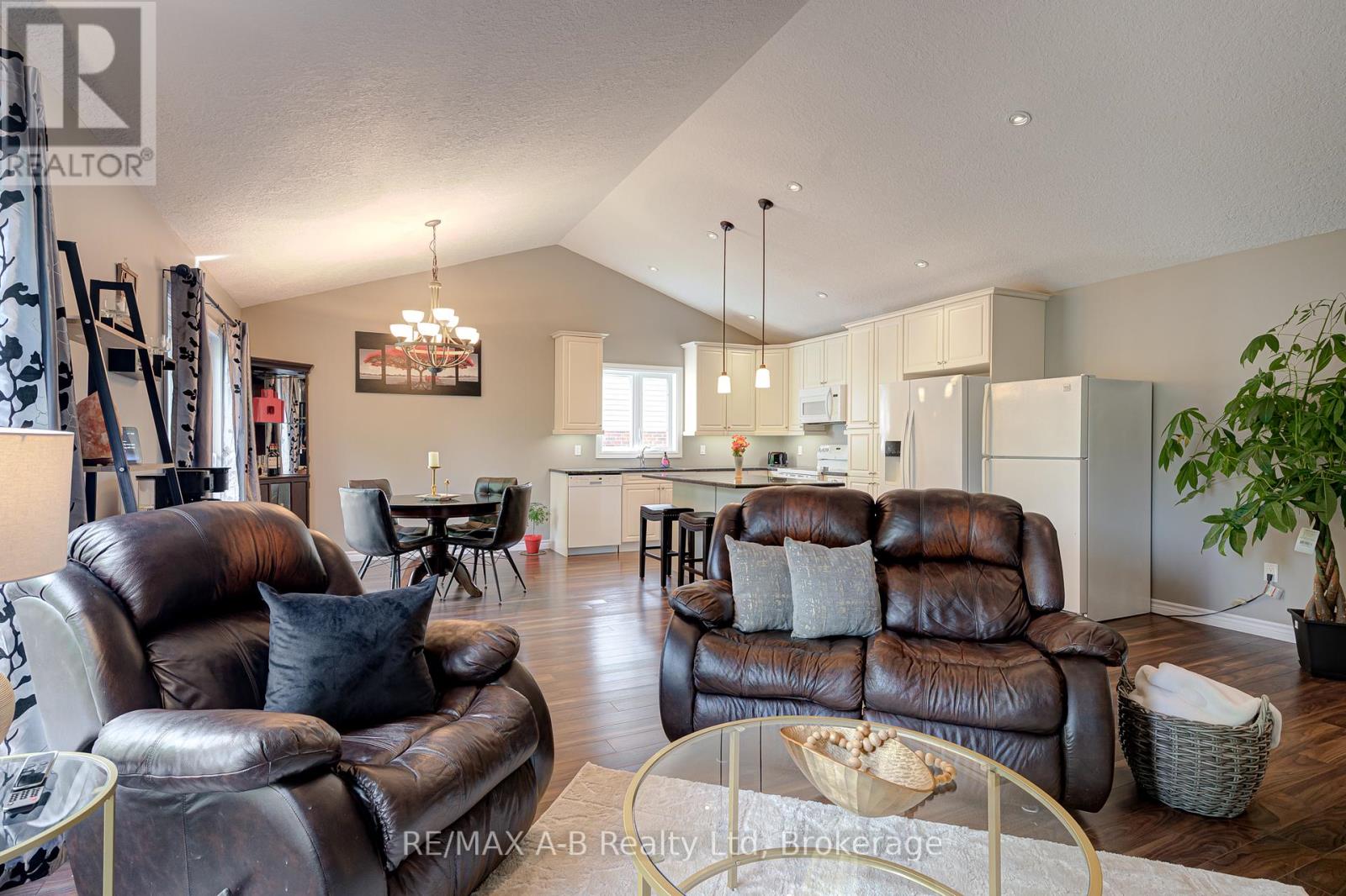 79 Sylvia Street, West Perth, Ontario  N0K 1N0 - Photo 11 - X13483224