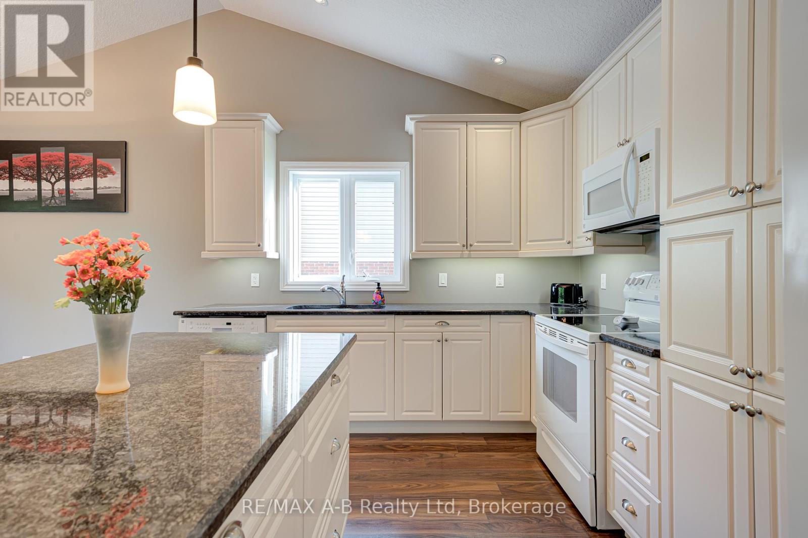 79 Sylvia Street, West Perth, Ontario  N0K 1N0 - Photo 13 - X13483224
