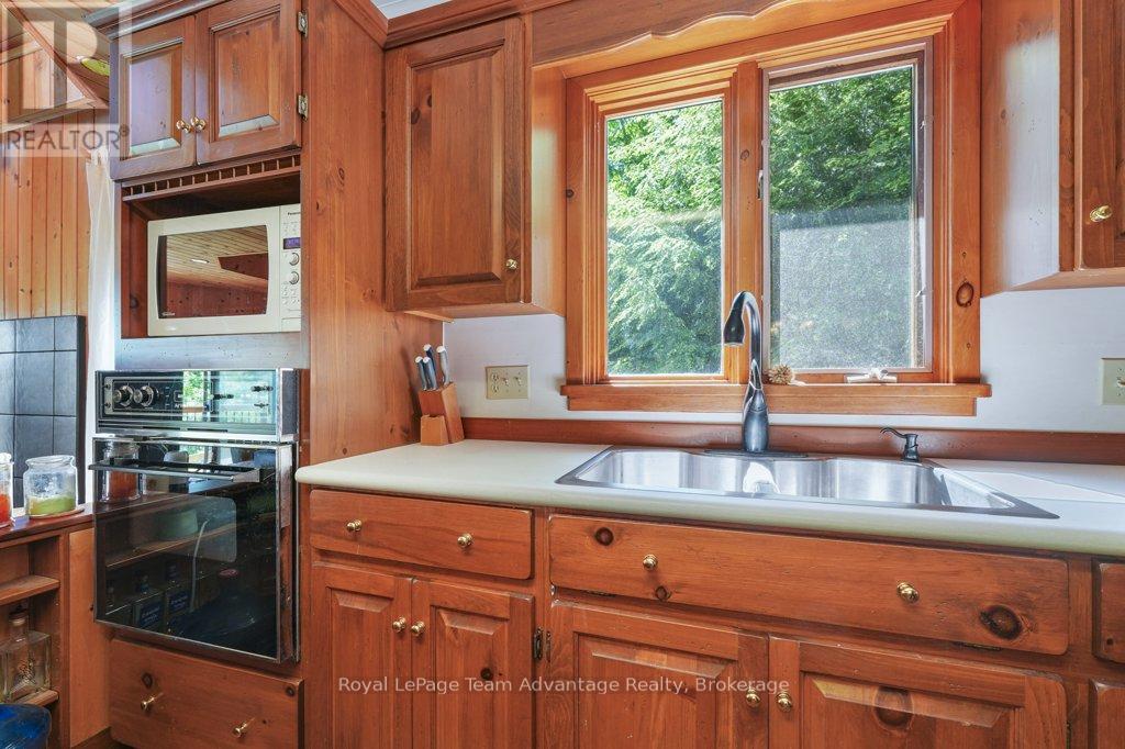 3 Island 19c, Carling, Ontario  P0G 1G0 - Photo 15 - X13483302