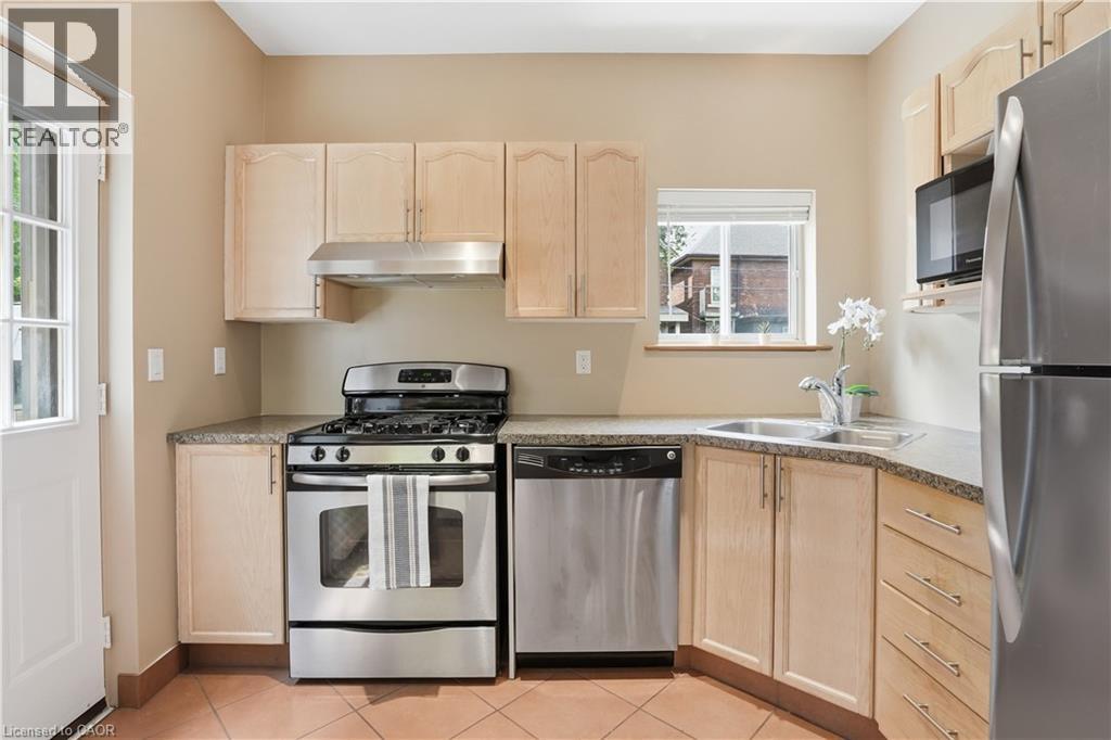 19 Huntley Street, Hamilton, Ontario  L8L 5X8 - Photo 15 - 40842443