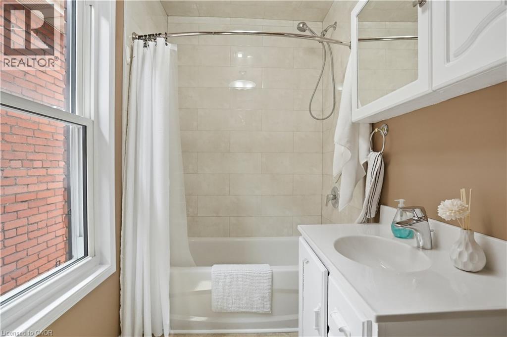19 Huntley Street, Hamilton, Ontario  L8L 5X8 - Photo 23 - 40842443