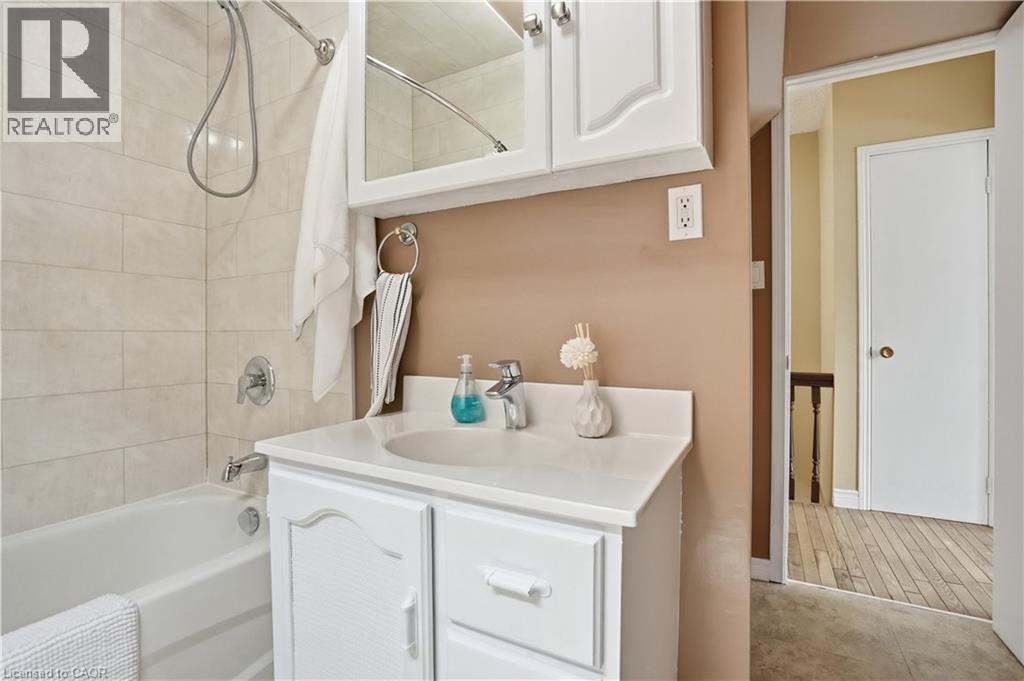 19 Huntley Street, Hamilton, Ontario  L8L 5X8 - Photo 24 - 40842443